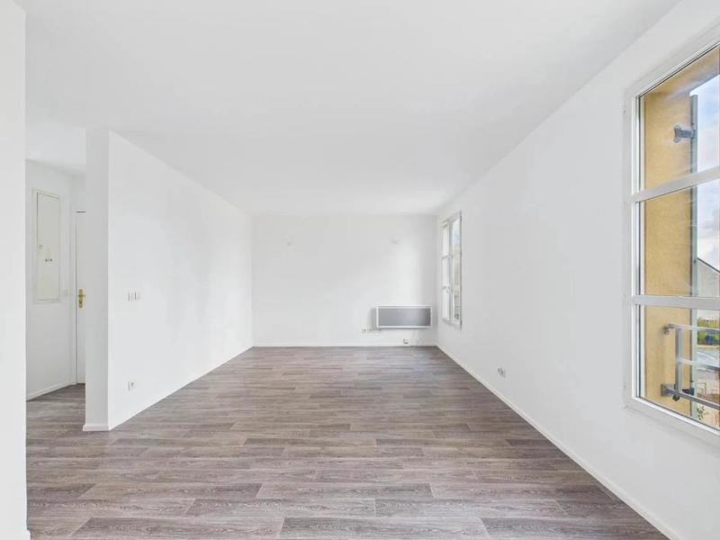 Appartement ancien - 84 m² - 4 pièces