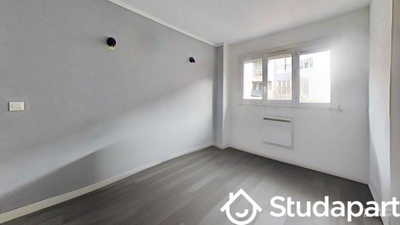 Chambre - 55 m² - 1 pièce