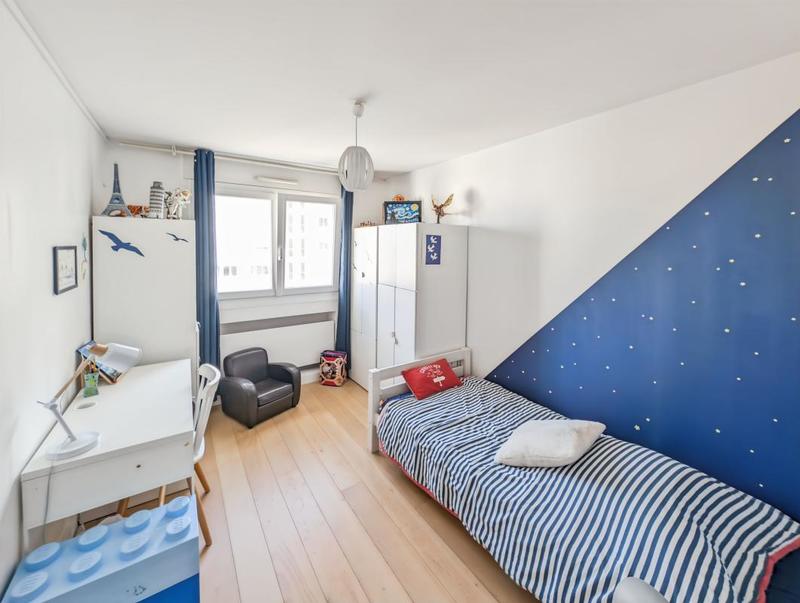 Appartement - 99 m² - 5 pièces