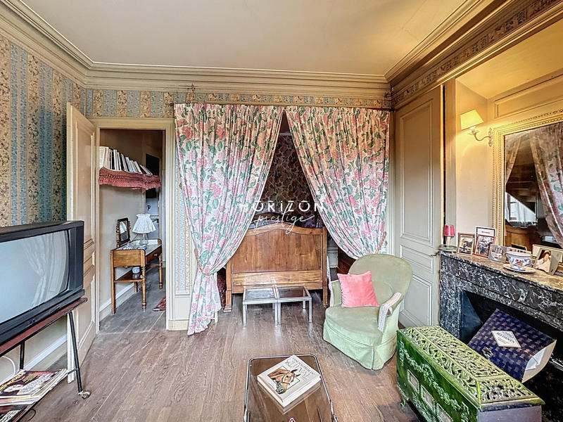 Maison ancienne - 223 m² - 10 pièces