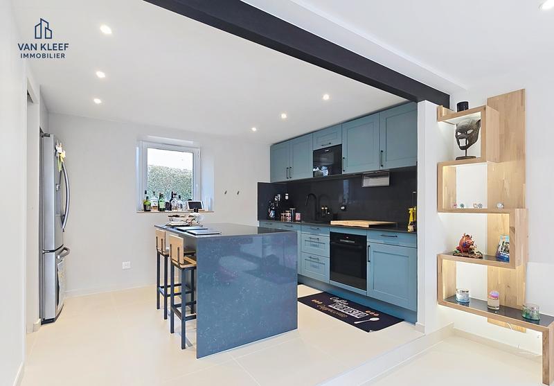 Villa - 258 m² - 9 pièces