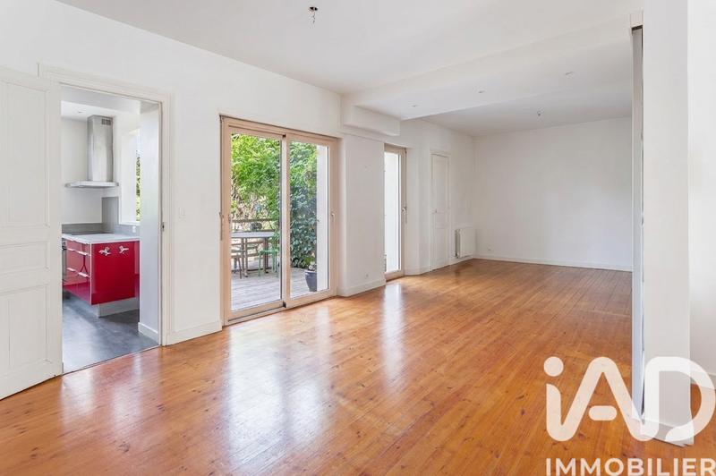 Maison - 185 m² - 7 pièces