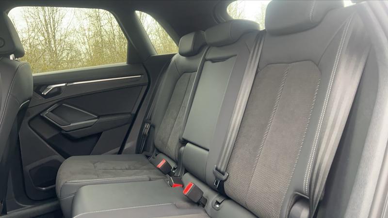 Audi Q3 35 Tfsi 150 Mild Hybrid s-Tronic 7 s line - Automatique