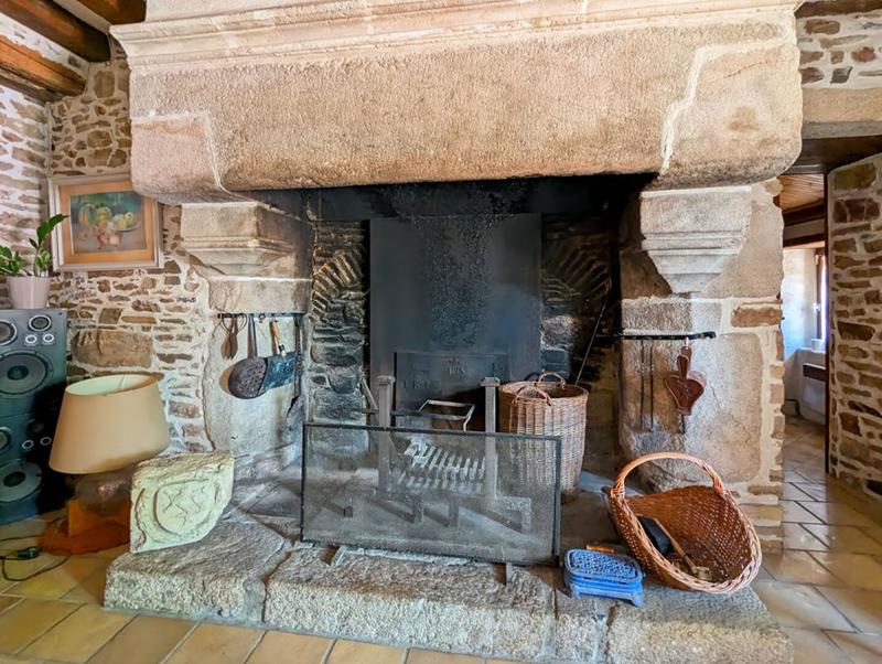 Maison - 253 m² - 8 pièces