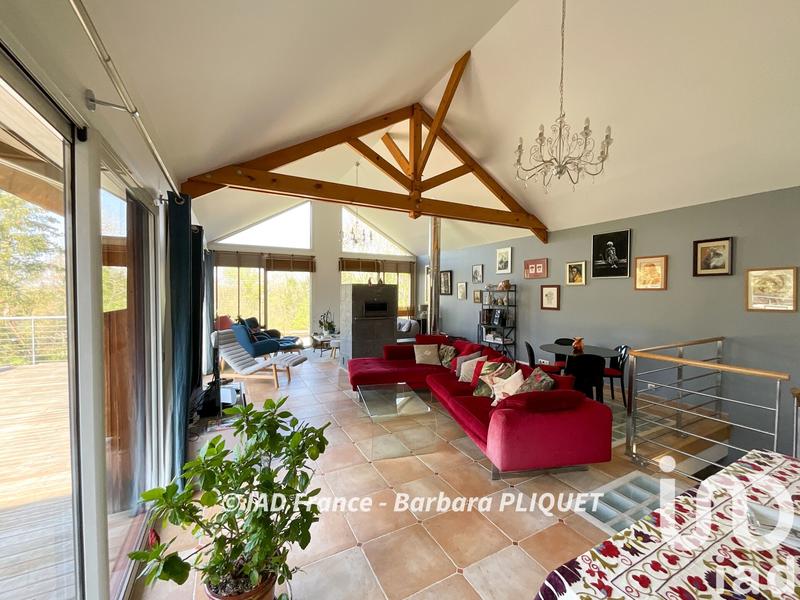 Maison - 191 m² - 7 pièces