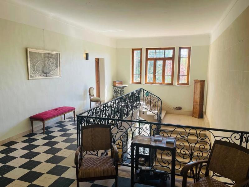 Maison de maîtres - 900 m² - 14 pièces