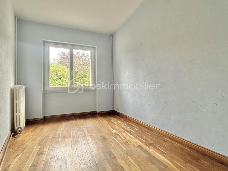 Maison - 157 m² - 8 pièces