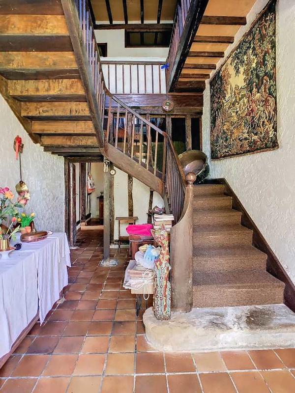 Maison - 236 m² - 7 pièces