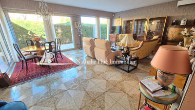 Villa - 164 m² - 6 pièces