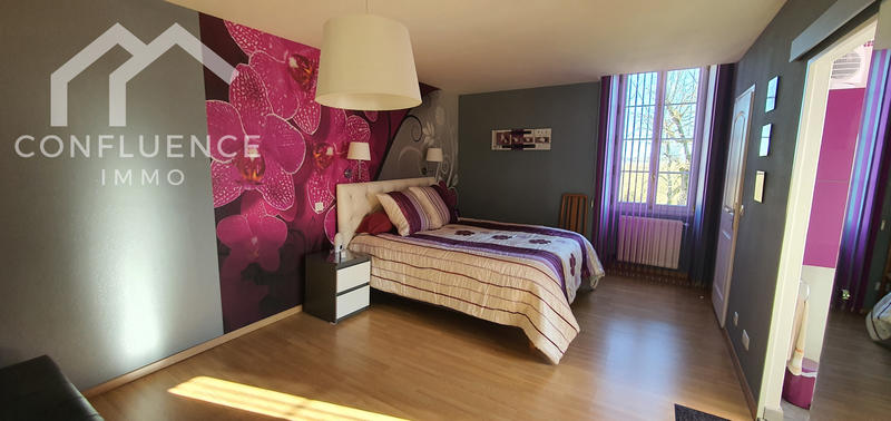 Maison - 203 m² - 7 pièces