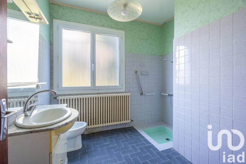 Maison - 260 m² - 9 pièces