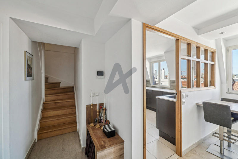 Duplex - 157 m² - 5 pièces