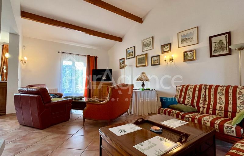 Maison - 202 m² - 6 pièces