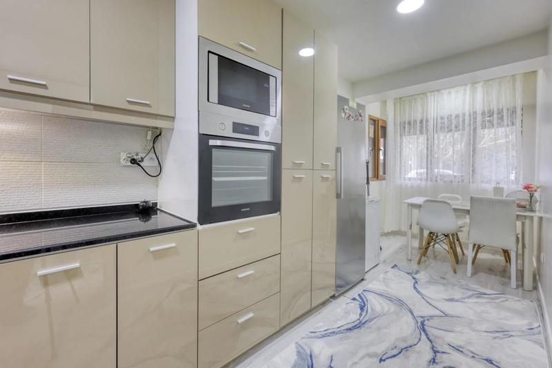 Appartement - 92 m² - 4 pièces