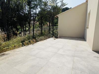 Maison - 83 m² - 4 pièces