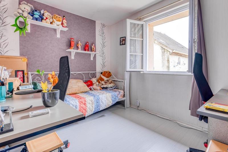 Maison - 122 m² - 6 pièces