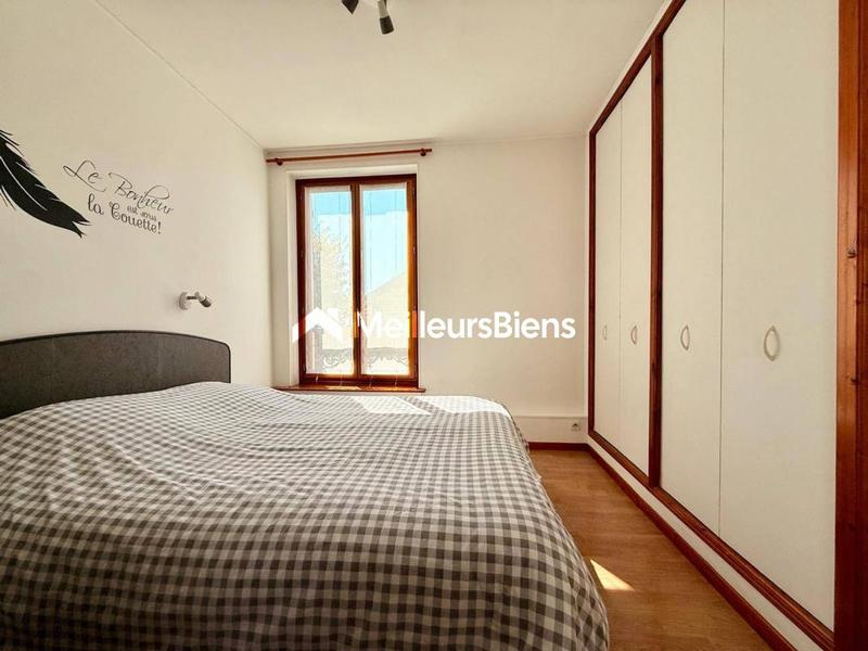 Maison - 104 m² - 6 pièces