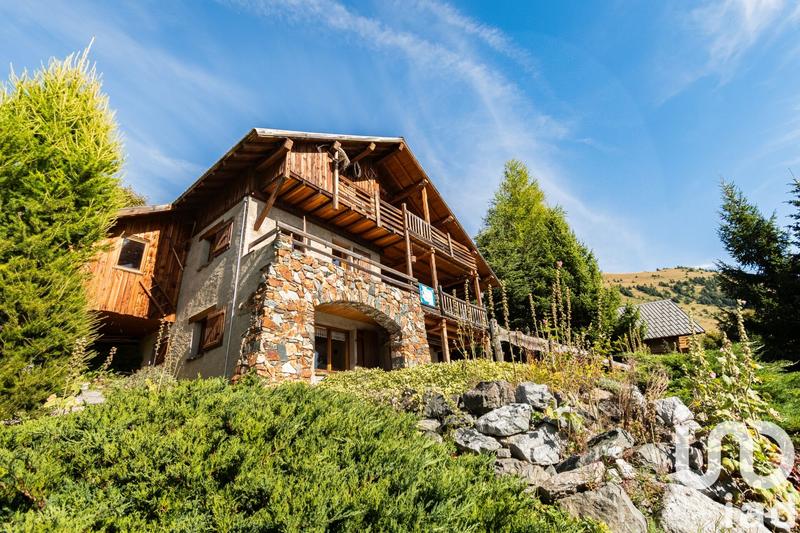 Châlet - 163 m² - 9 pièces