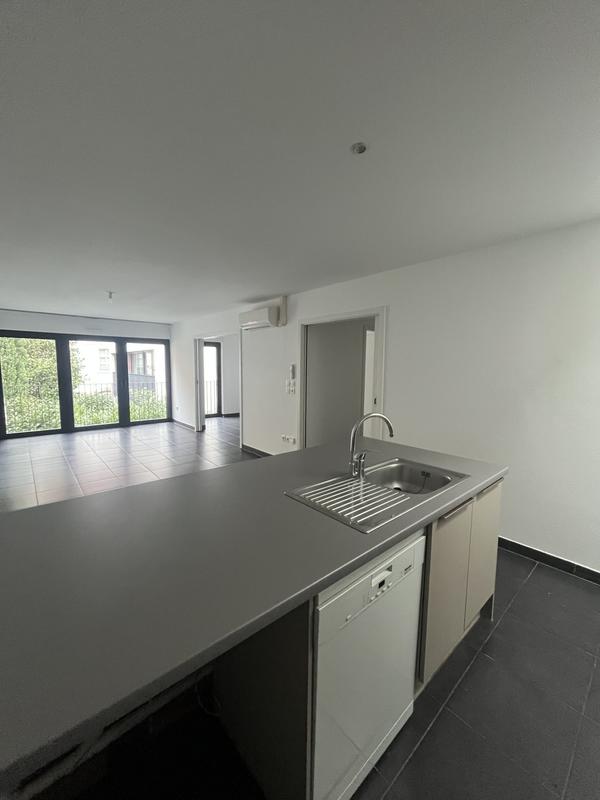 Appartement - 83 m² - 4 pièces