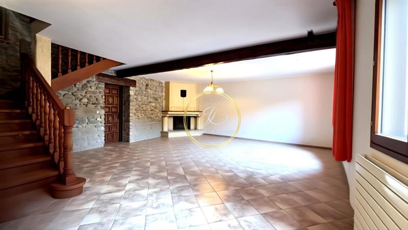 Mas - 200 m² - 6 pièces