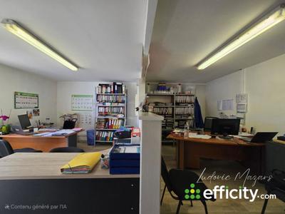 Bureau - 520 m² - 6 pièces