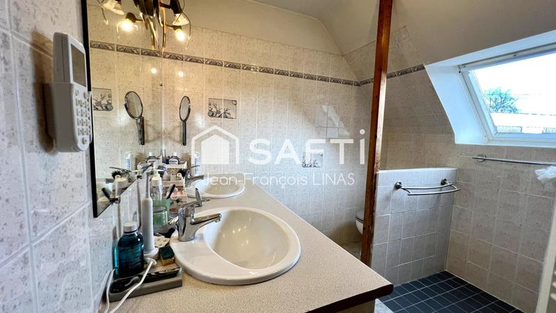 Maison - 164 m² - 8 pièces