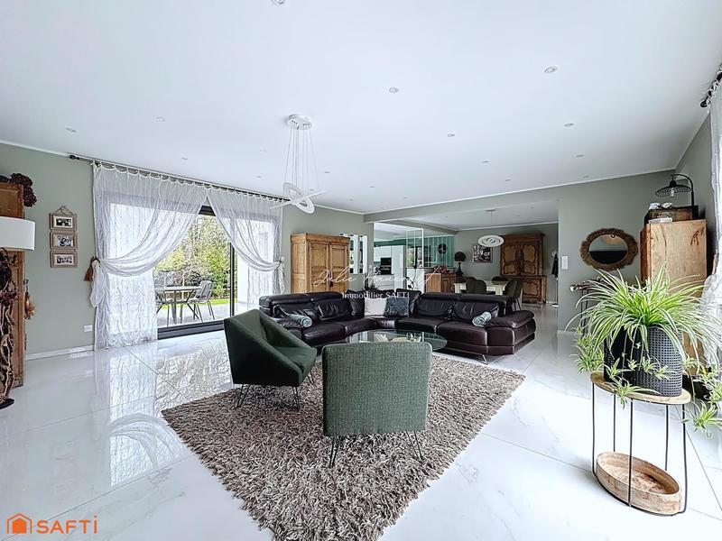 Maison - 217 m² - 5 pièces