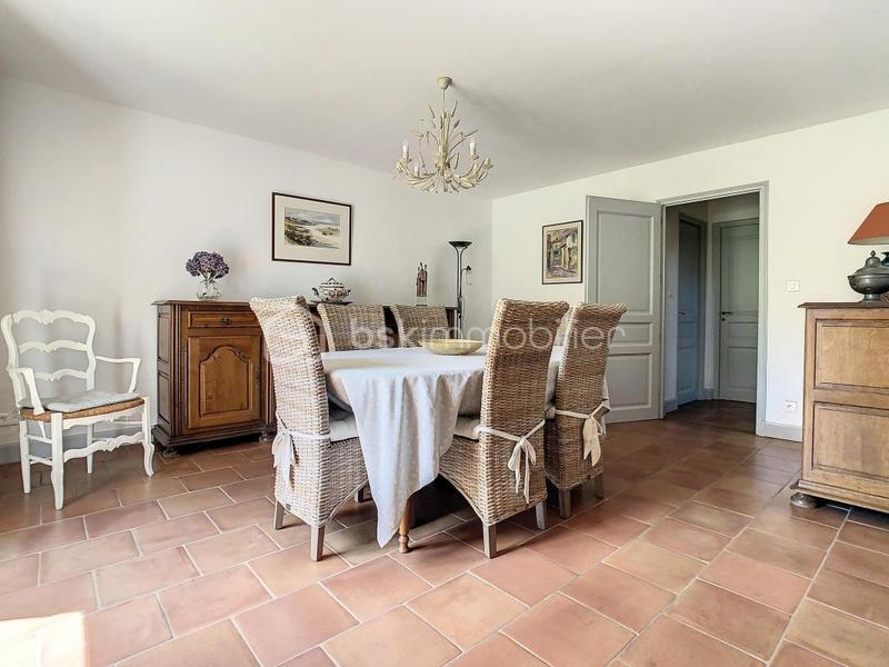 Demeure - 509 m² - 14 pièces