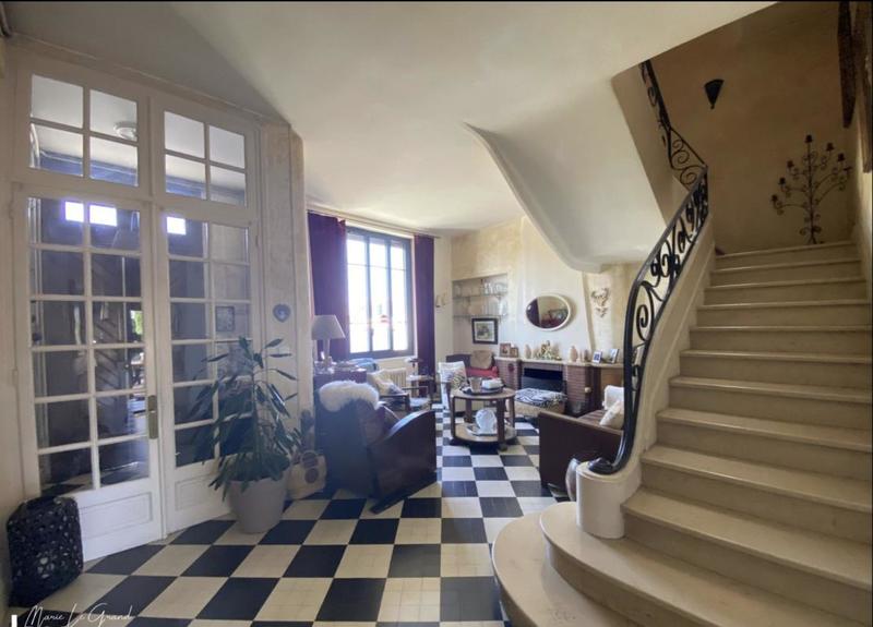 Maison - 203 m² - 7 pièces