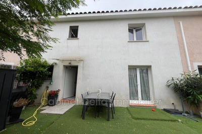 Maison - 80 m² - 4 pièces