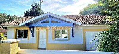 Maison traditionnelle - 76 m² - 3 pièces