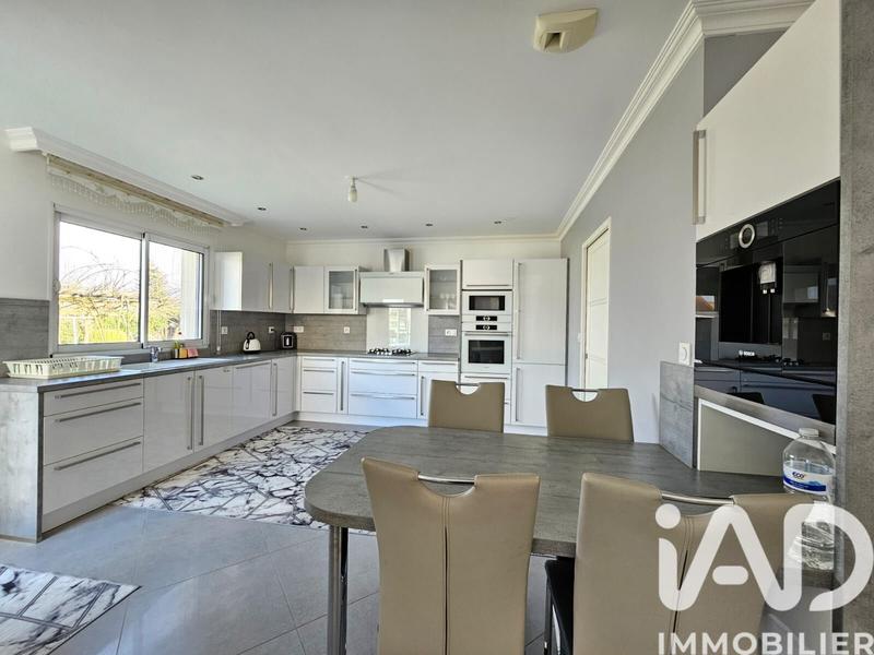 Maison - 130 m² - 5 pièces