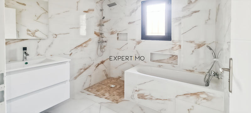 Villa - 111 m² - 4 pièces