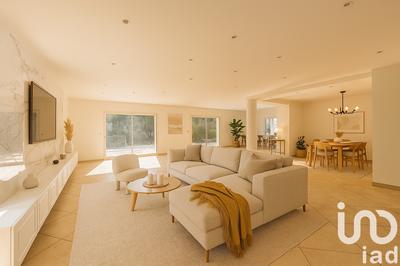 Maison - 295 m² - 8 pièces