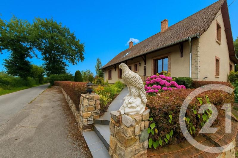 Maison de village - 152 m² - 9 pièces