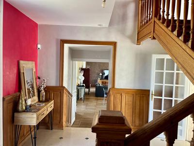 Demeure - 274 m² - 11 pièces