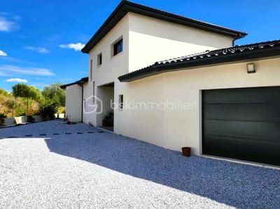 Villa - 171 m² - 5 pièces