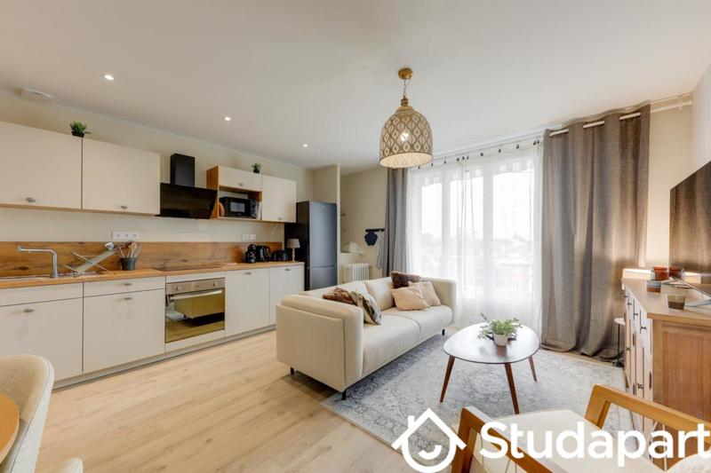 Chambre - 11 m² - 1 pièce