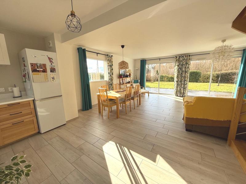 Maison contemporaine - 121 m² - 6 pièces