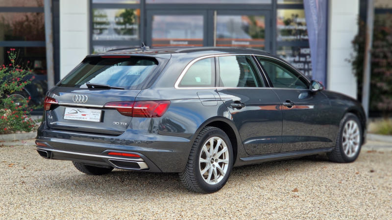 Audi A4 Avant 30 Tdi 136 s tronic 7 Business Line