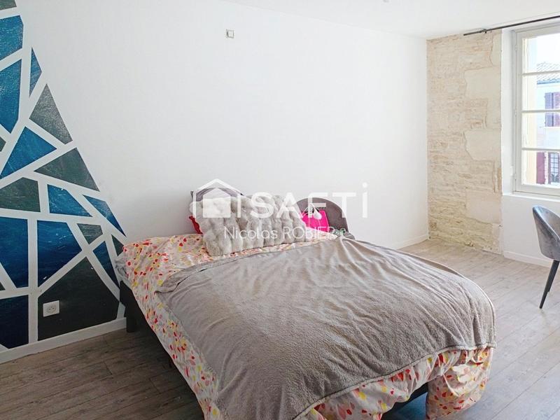 Maison - 290 m² - 6 pièces