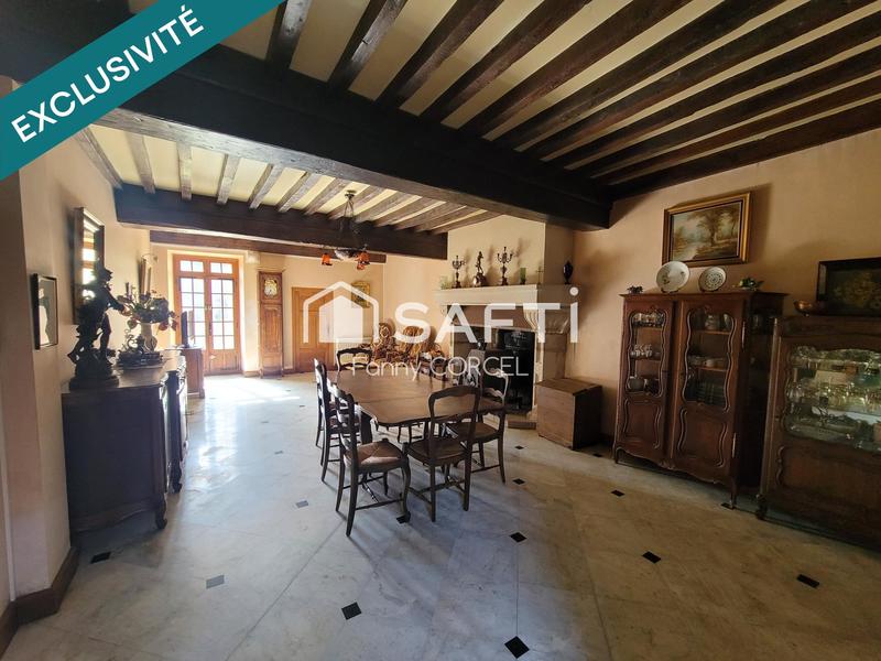 Maison - 221 m² - 9 pièces