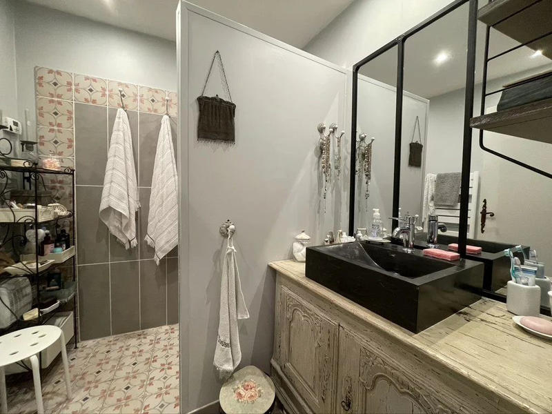 Appartement - 94 m² - 5 pièces