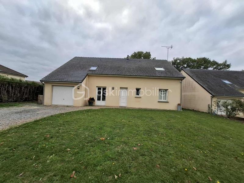 Maison - 177 m² - 8 pièces