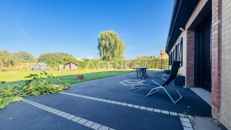 Maison - 252 m² - 5 pièces