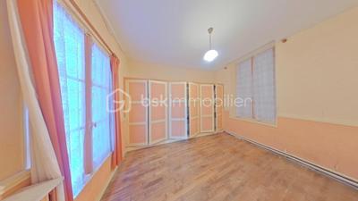 Maison - 269 m² - 10 pièces