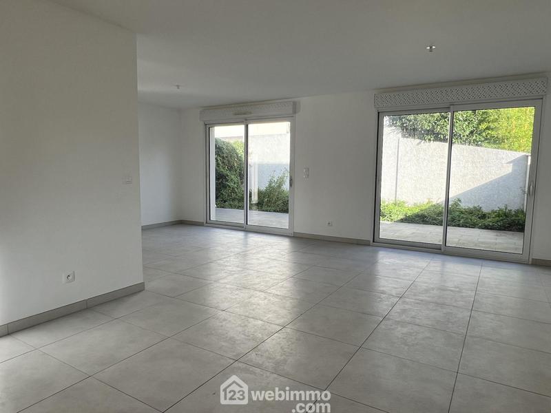 Maison - 90 m² - 5 pièces