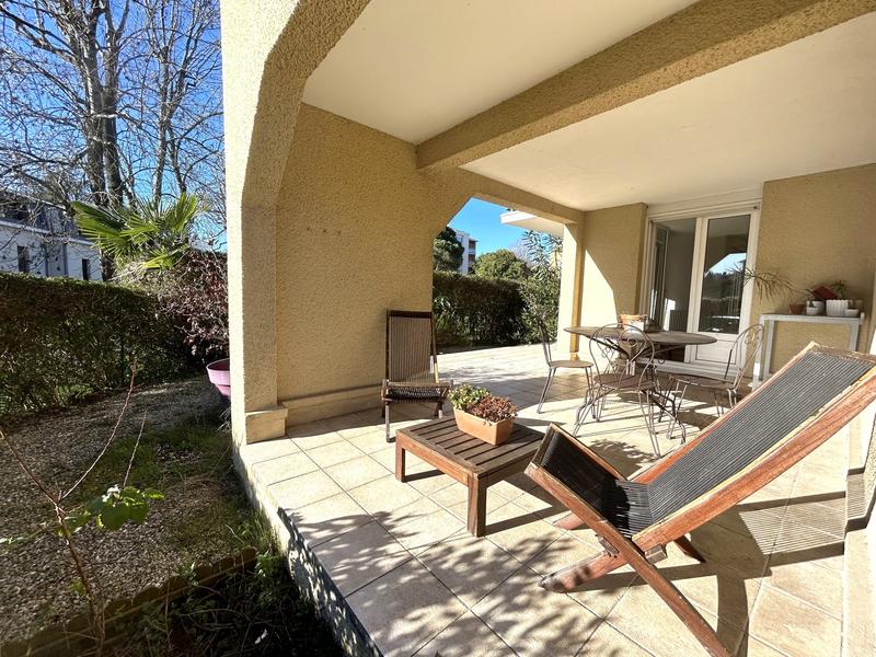 Appartement - 80 m² - 4 pièces