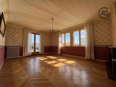 Maison - 156 m² - 7 pièces