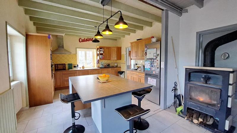 Maison - 175 m² - 6 pièces